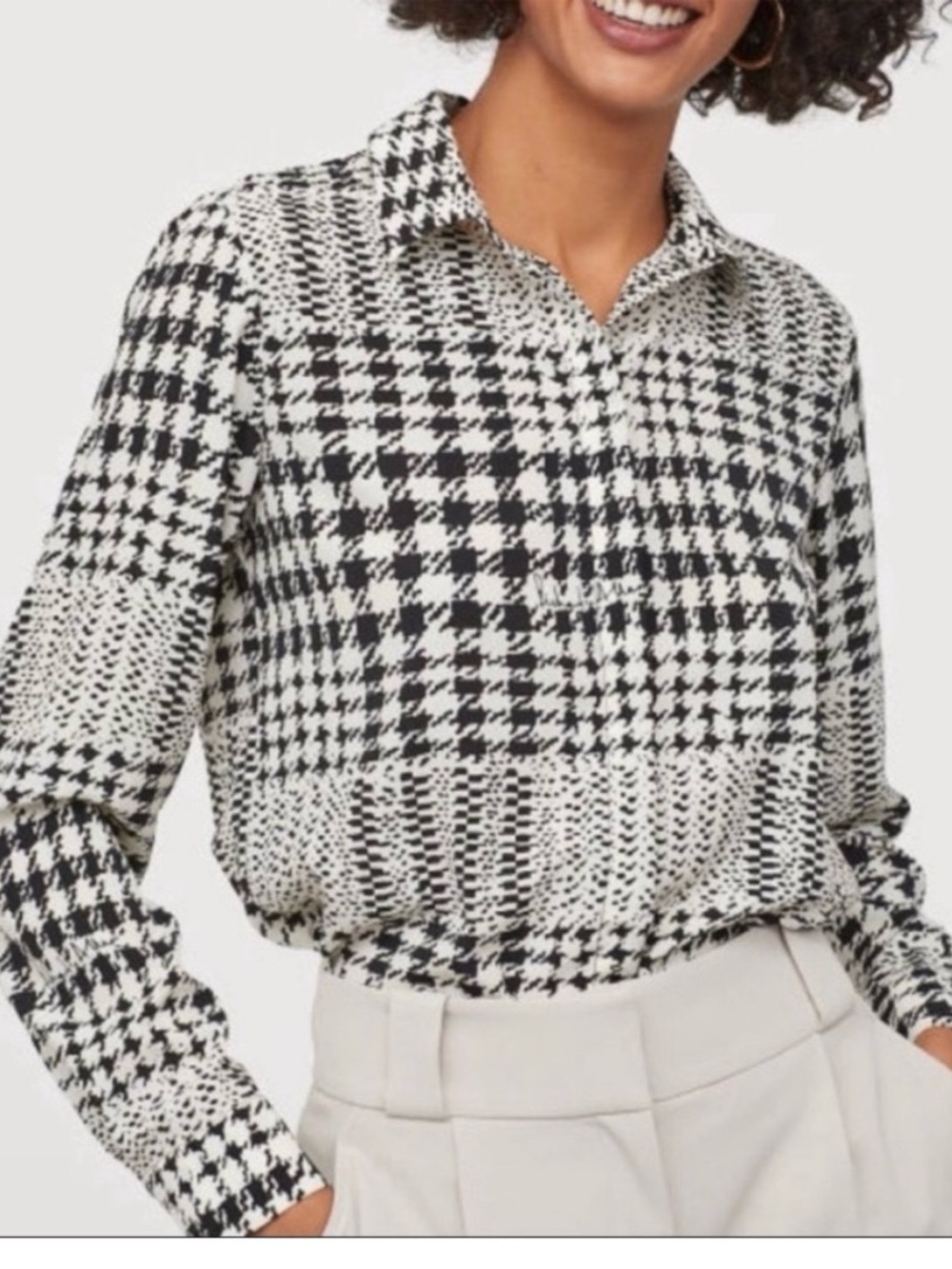 Women's Black & White Houndstooth Button-Up Shirt